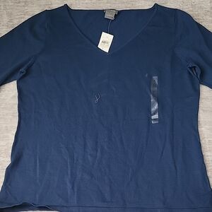 Ann Taylor Navy Short Sleeve V-Neck Tee